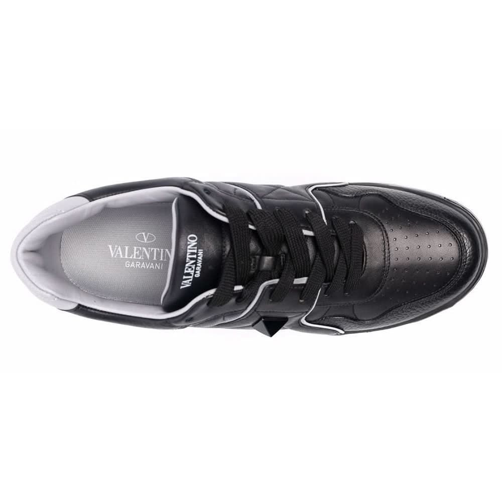 Valentino Garavani logo-print lace-up sneakers - kickpit