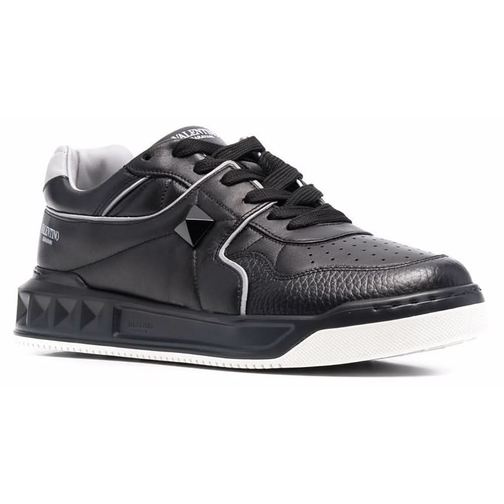 Valentino Garavani logo-print lace-up sneakers - kickpit